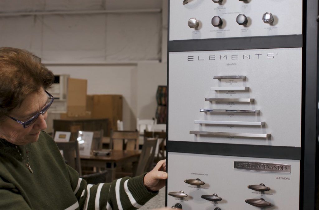 Choosing The Right Northeast Ohio Kitchen Cabinet Pulls & Knobs