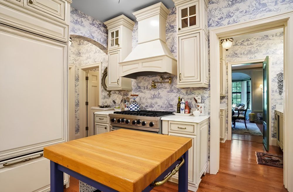 Classic Kitchen Renovation in Akron, OH