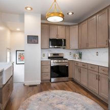 Kitchen Cabinets & Quartz Countertops Installation in Brecksville, OH