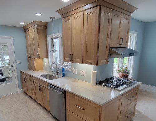 Kitchen Cabinets & Countertop Replacement in Cleveland Heights, OH